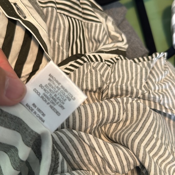 Jane + Delancey NWT Women's Long Sleeve Small Green and White Button Up - Picture 13 of 13